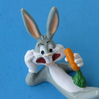 Vtg Applause 1988 Looney Tunes Bugs Bunny Laying eating Carrot PVC Figure 4