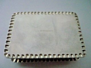 CARR ' S Sheffield Hallmarked SOLID Silver ORNATE REPOUSSE PILL BOX 4