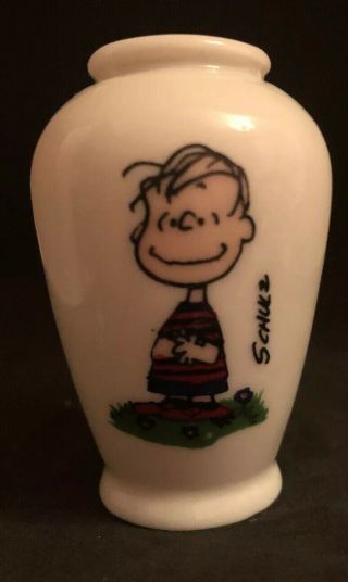 Peanuts Snoopy Rare Linus Miniature Vase