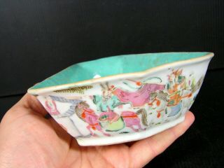 Antique Chinese Export Enamelled Porcelain Warriors & Flowers Bowl Signed 2