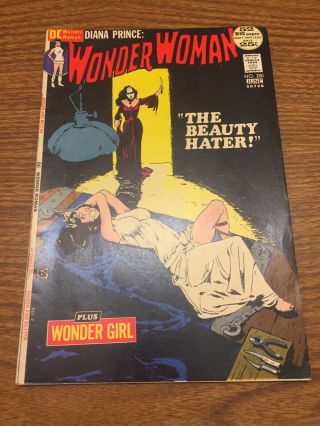 Dc Wonder Woman 200 Comic Book