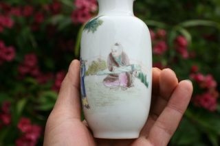 19th - 20th C.  Antique Chinese Porcelain Hand Painted Figural Vase - Marks 5