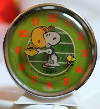 Peanuts Snoopy Football Alarm Clock / Equity Model 595 /