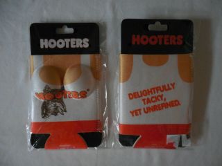 RARE UNIQUE HOOTERS GIRL BOOBS 3 - D DRINK KOOZIE GIFT SUMMER LIMITED QUANTITY 2