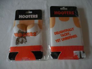 RARE UNIQUE HOOTERS GIRL BOOBS 3 - D DRINK KOOZIE GIFT SUMMER LIMITED QUANTITY 3