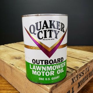 Vintage Quaker City Outboard Motor Oil Lawn Mower Quart Oil Can Advertising