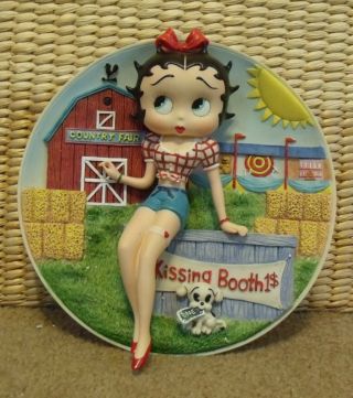 Betty Boop 3 D Collector Plate Kissing Booth