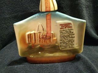 Vintage 1972 Jim Beam Pro Football Hall of Fame Bottle Decanter 2