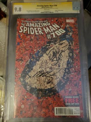 The Spider - Man 700 Cgc Ss 9.  8 Sign By Humberto Ramos Dan Slott The End