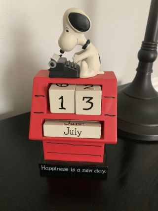 Hallmark Cards Peanuts Snoopy " Happiness Is A Day " Perpetual Calendar.