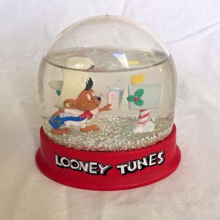 Looney Tunes Speedy Gonzales Christmas Snow Globe Oval Waterball Vintage 1996