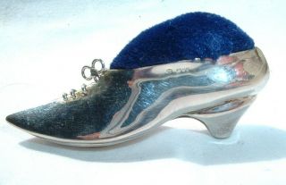 Attractive London Hallmarked Silver Novelty Shoe Pin Cushion -