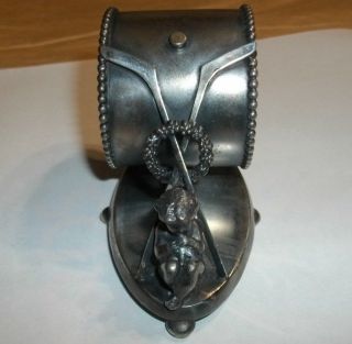 1850 - 1870 Antique Meriden Britannia Co 645 Hockey Silver Plated Napkin Ring