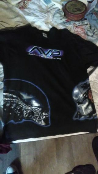 Avp Alien Vs.  Predator Rare Movie Shirt Tip Top Ultra Rare