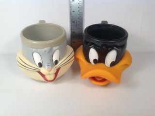 Vintage 1992 Looney Tunes 3d Plastic Mugs Bugs Bunny / Daffy Duck