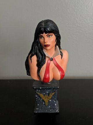 Vampirella Bust Statue By Clayburn Moore Creations - 462/5000 Limited Edition