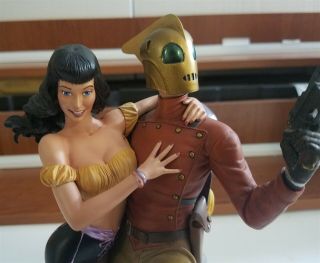 ROCKETEER & BETTY PAGE Statue Figure SIDESHOW COLLECTIBLES MONDO,  MIB 3
