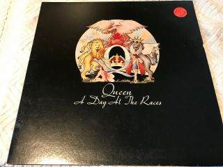 Queen " A Day At The Races " Elektra Vintage Vinyl Classic Gatefold Lp