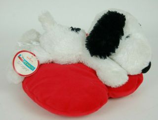 Hallmark Peanuts Cartoon Snoopy Sleeping On Heart 12 " Dog Stuffed Plush Toy Love