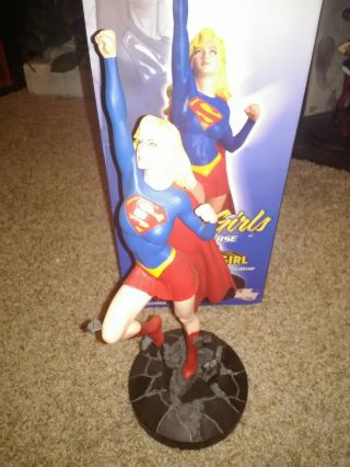 Cover Girls Of The Dc Universe - Supergirl Statue - Adam Hughes 2735/5000
