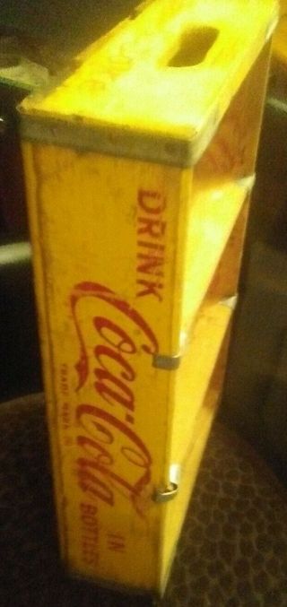 Vintage Coca - Cola Bottle Wood Crate 32 Oz.  Carrier Coke Box Great Color