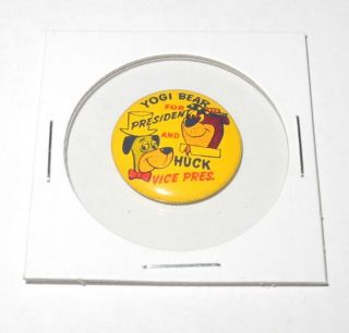 1964 Hanna Barbera Comic Green Duck Pin Button Yogi Bear Huck Hound President V4