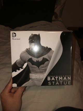 Dc Collectibles Batman By Greg Capullo Black And White Statue