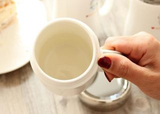 Hello Kitty Cute Ceramic Cup Soda Tea Milk Coffee Mug c/w Spoon & Coasters 500ML 2