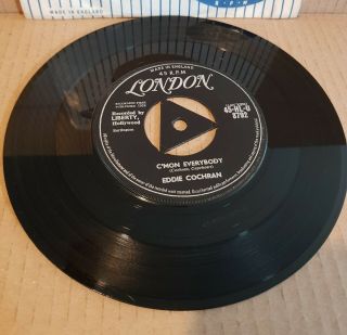 EDDIE COCHRAN E.  P.  C ' MON EVERYBODY.  TRI.  LONDON HL - U.  8792 Near Vinyl 2
