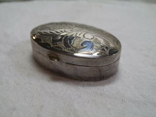 Vintage Oval Hinged Sterling Silver Pill/Snuff Box marked 925 - 1 7/16 