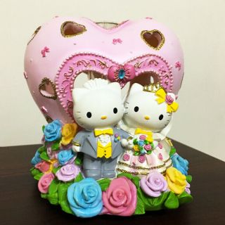 [ship To Worldwide] Sanrio Hello Kitty Ceramic Heart Shape Wedding Night Lamp