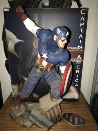Exclusive Sideshow Collectibles Captain America Premium Format Statue