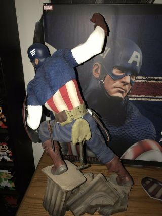 Exclusive Sideshow Collectibles Captain America Premium Format Statue 4