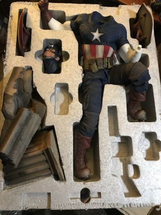 Exclusive Sideshow Collectibles Captain America Premium Format Statue 6