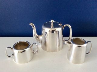 Fine Quality Antique Hotelware Silver Plated 3 Piece Tea Set C1920