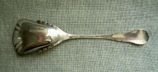 EARLY 20TH CENTURY STERLING SILVER SHELL - SHAPED SUGAR SCOOP/SPOON 2
