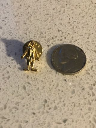 Vintage Mcdonalds Crew Pin Ronald Mcdonald Gold Figure Small Rare