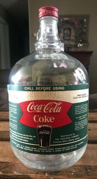 Vintage Coca - Cola One Gallon Soda Fountain Syrup Jug W/ Fishtail Logo Label