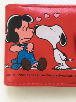 Vintage 1960 ' s RED Faux Leather LUCY & Snoopy PEANUTS Wallet 2