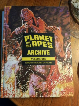 Planet Of The Apes Archives Vol.  1 And 2 : Terror & Beast On The Planet.