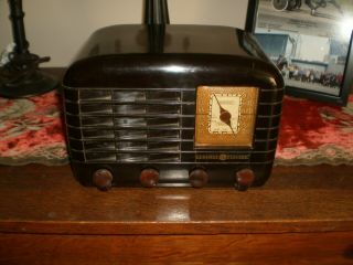 Antique Old Vintage Tube Radio Canadian General Electric Art Deco Model C5b