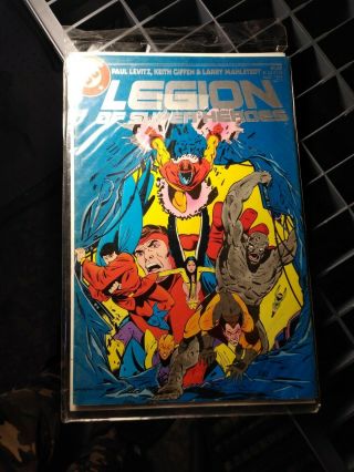 Legion Of - Heroes 1 Cgc 9.  8 (aug.  1984,  Dc Comics) White Pages