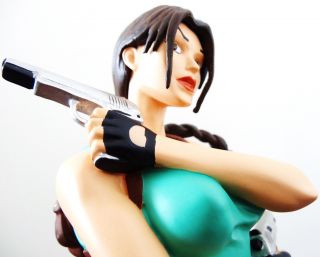 Varner Studios Starring Lara Croft Tomb Raider Mini - Bust Statue Figure