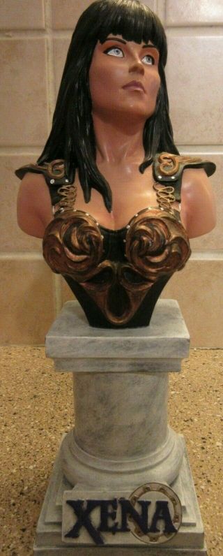 Xena Warrior Princess Bust Statue Clayburn Moore 1062/7500