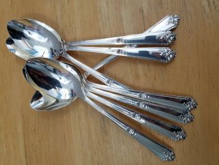 8 ONEIDA MID CENTURY VINTAGE 1948 SWEET BRIAR SILVERPLATE PLACE/OVAL SOUP SPOONS 3