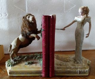 Chronicle Of Narnia Lion Witch & Wardrobe Bookends