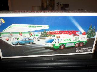 Hess Truck Year 1996 Rescue Truck W /box Nib