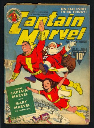 Captain Marvel Adventures 19 - Fawcett (1943) Santa Christmas Cover Golden Age