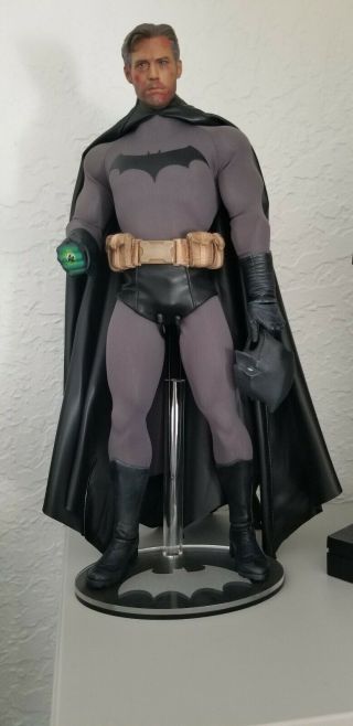 Batman Gotham Knight Sideshow 1/6 Scale Figure 2015