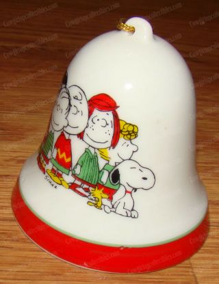 Lucy Snoopy Linus Charlie Brown Sally PP (Peanuts Characters 1966) Bell Ornament 2
